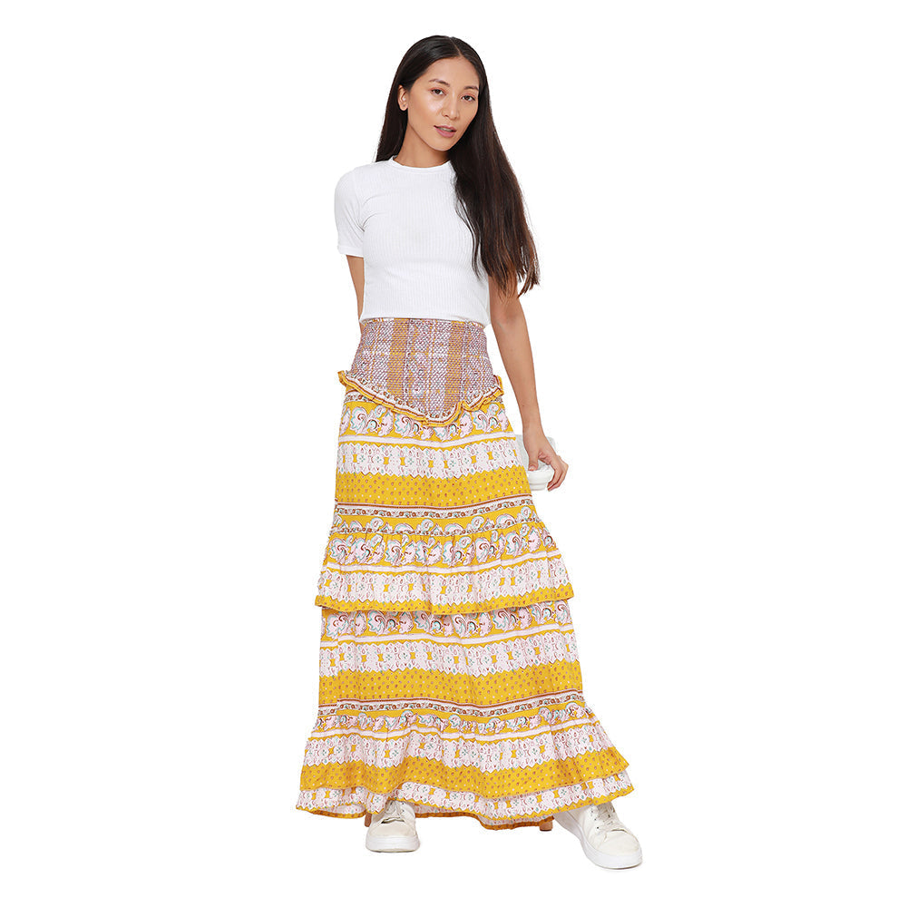 Shreded SHORTS & SKIRTS SMALL/ Bottoms